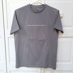 AMERICAN EAGLE t-shirt